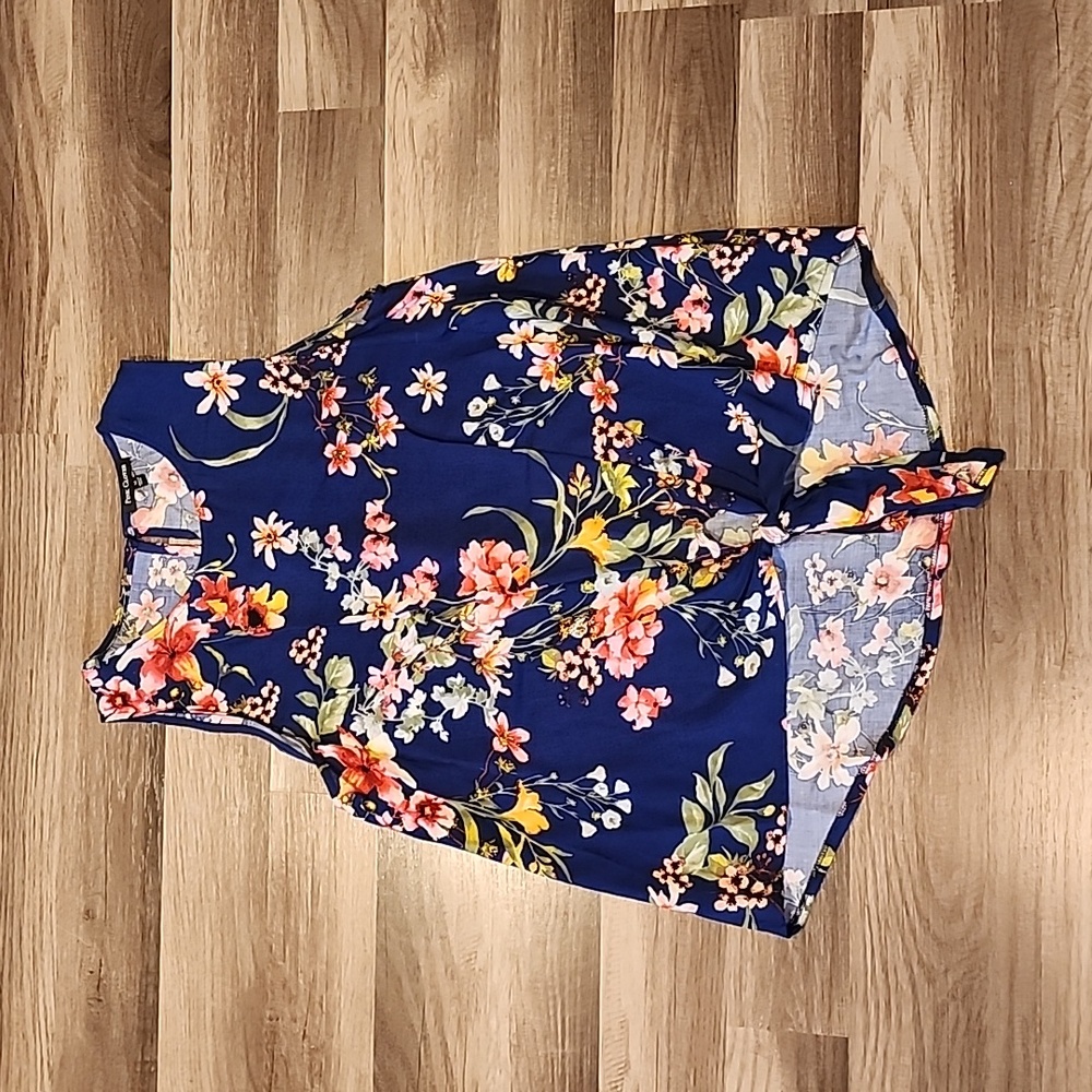 Floral tank